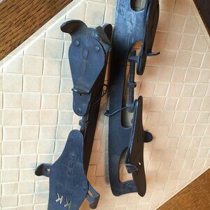 Antique Pair of KK Klipper Klub 10 Ice Skates
